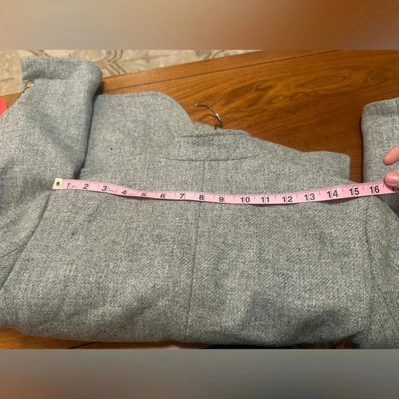 The Extreme Collection Blazer – Gray Gold Buttons Spain, Size 44 (US 4/Small) - Picture 11 of 13